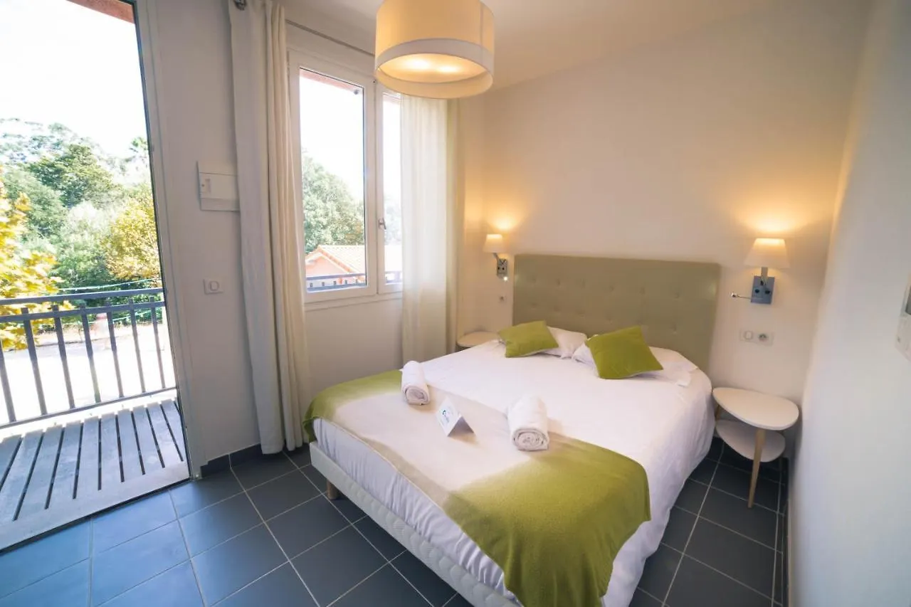 Lou Riou Village Vacances サントロペ フランス